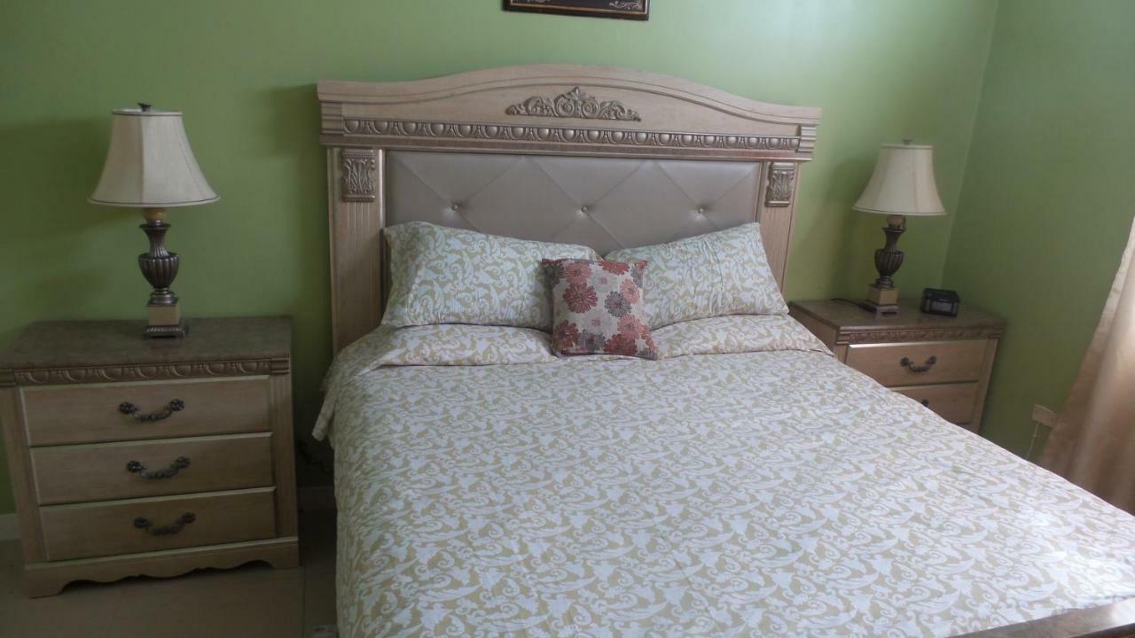 Morgan' S Two Bedroom Retreat Ellis Caymanas Luaran gambar